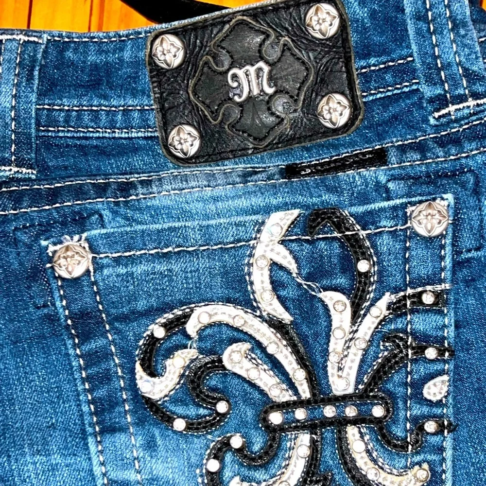 Miss Me Medium Long Denim Shorts with Canvas and Rhinestones Size 27 NWOT